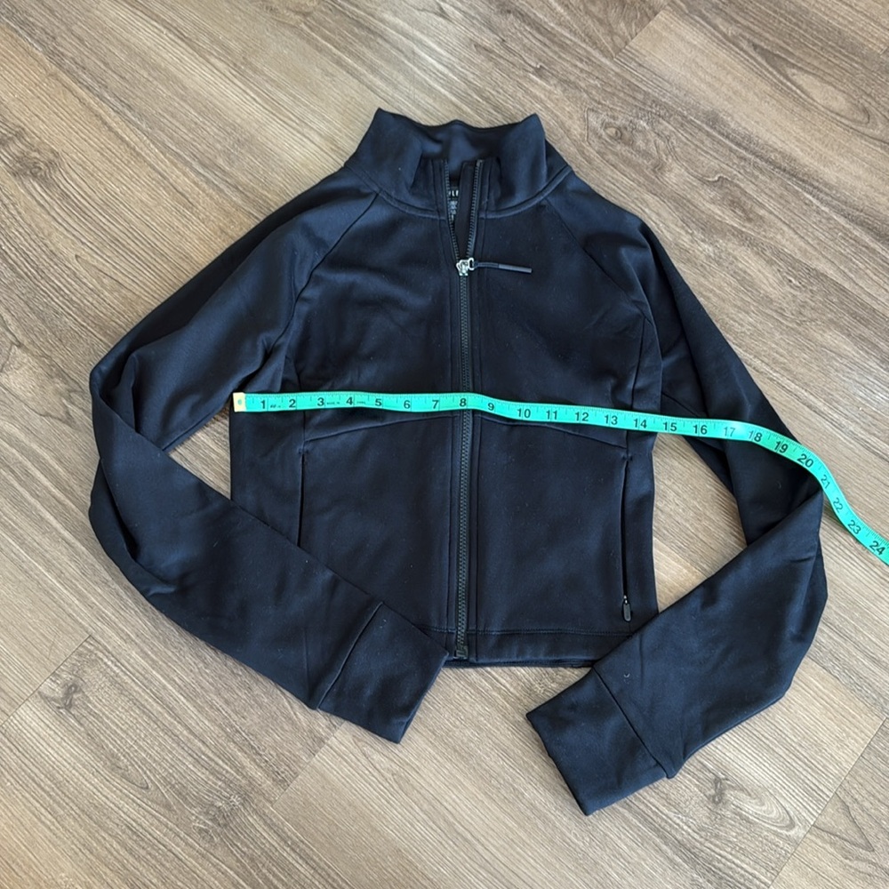 NWT Athleta Unstoppable Cropped Full Sip Jacket Black XS